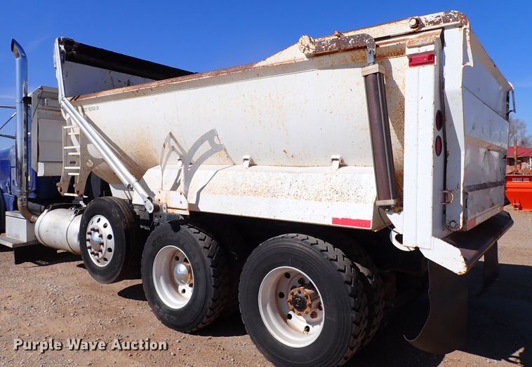 image for item JO9739 1994 Peterbilt 379  dump truck