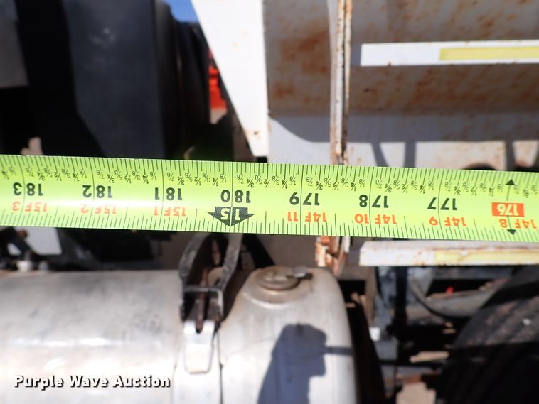 image for item JO9739 1994 Peterbilt 379  dump truck