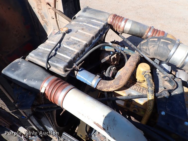 image for item JO9739 1994 Peterbilt 379  dump truck