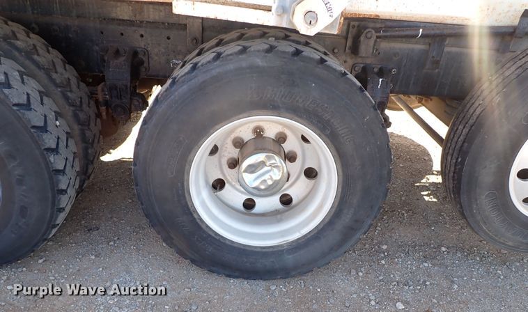 image for item JO9739 1994 Peterbilt 379  dump truck