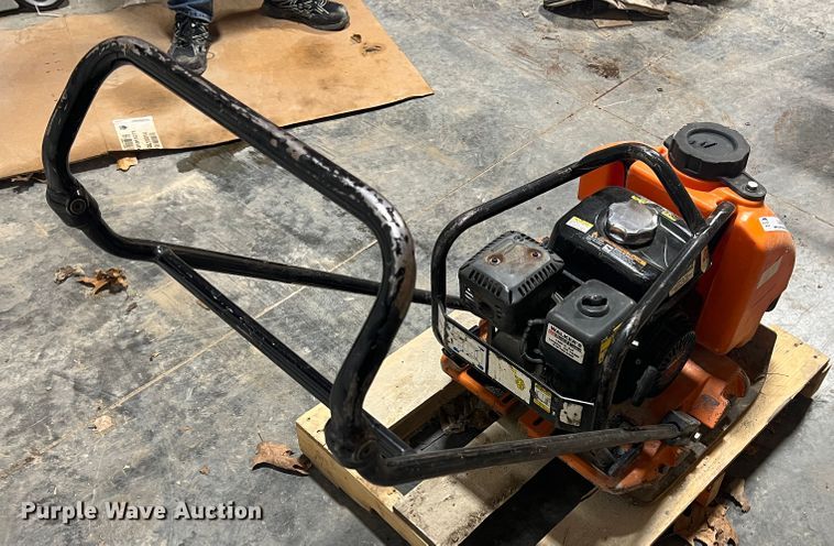 image for item JQ9050 Mikasa MVC-88VGHW  plate compactor