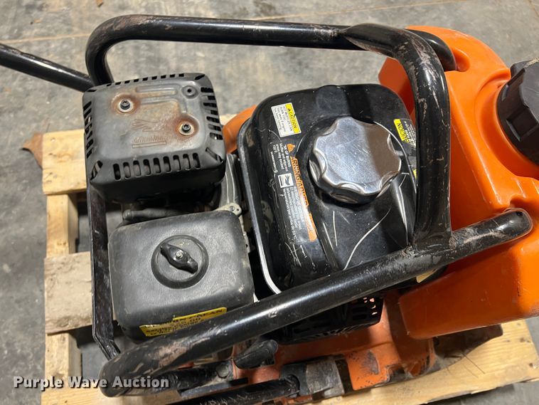 image for item JQ9050 Mikasa MVC-88VGHW  plate compactor