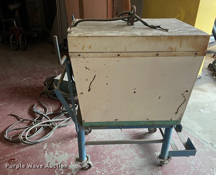 image for item JQ9053 Linde VI-252  welder