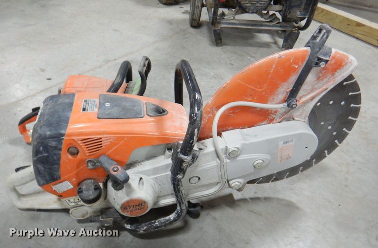 image for item JS9074 (3) Stihl saws