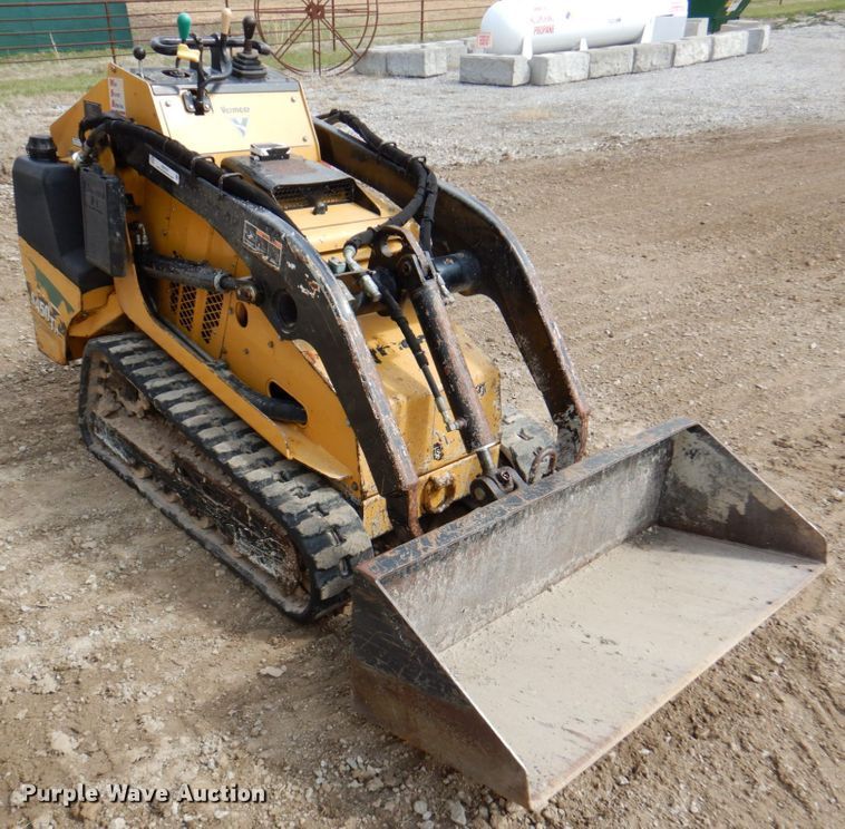 image for item JS9107 2014 Vermeer S450TX  compact utility loader