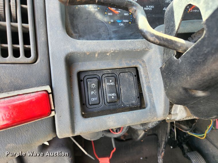 image for item KE9881 2005 International 7400  dump truck