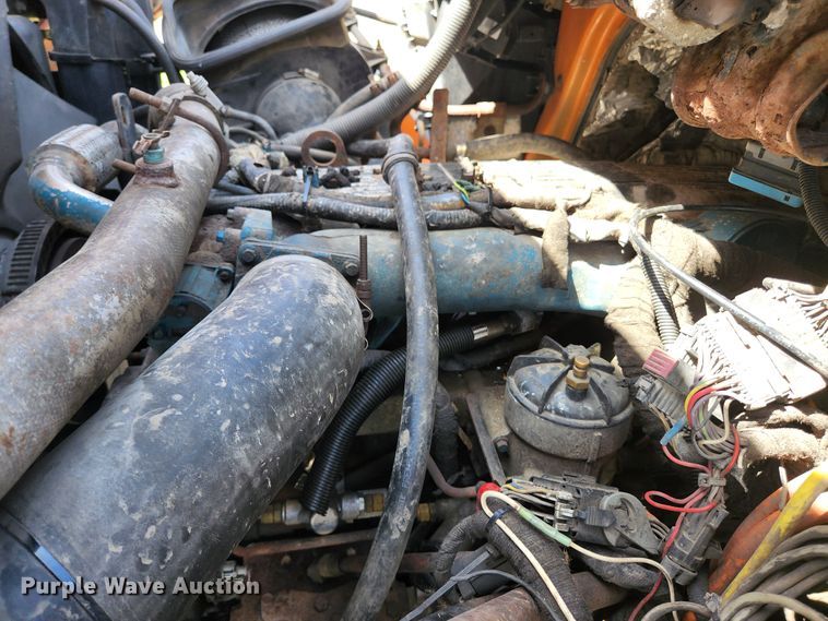 image for item KE9881 2005 International 7400  dump truck