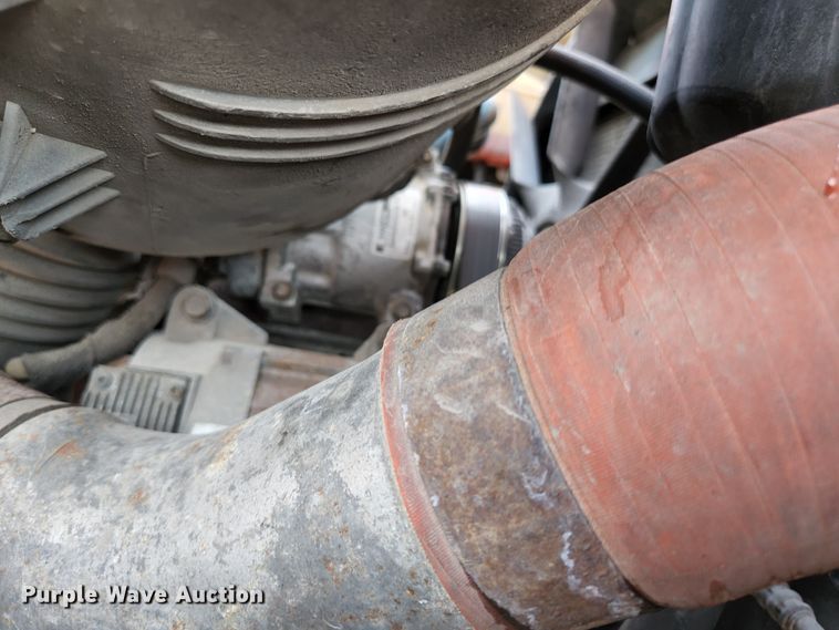 image for item KE9881 2005 International 7400  dump truck