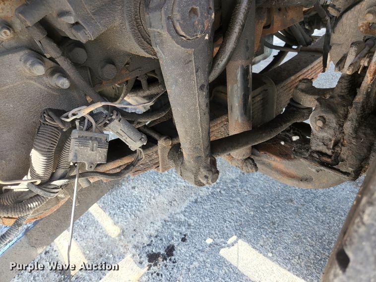 image for item KE9881 2005 International 7400  dump truck