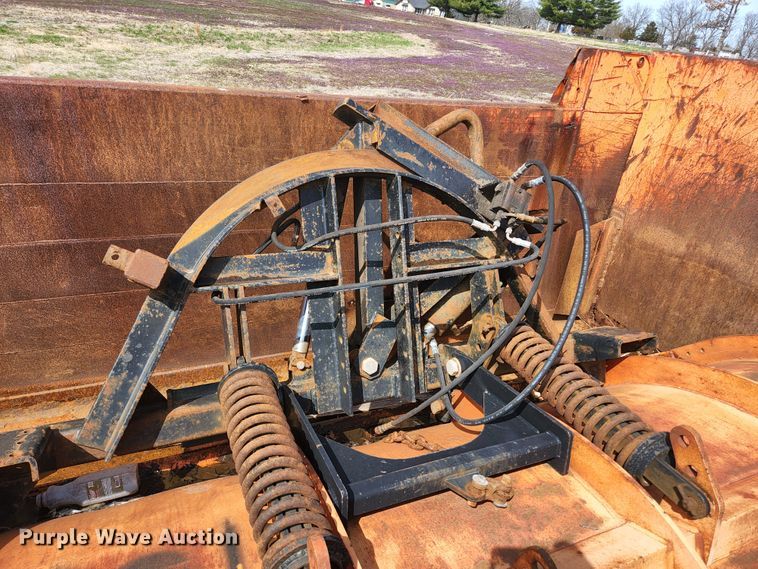 image for item KE9883 2005 International 7400  dump truck