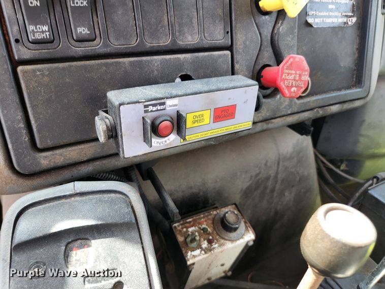 image for item KE9883 2005 International 7400  dump truck