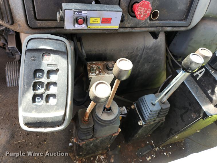 image for item KE9883 2005 International 7400  dump truck