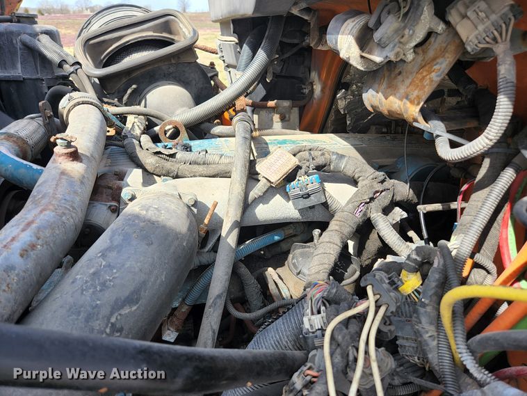 image for item KE9883 2005 International 7400  dump truck