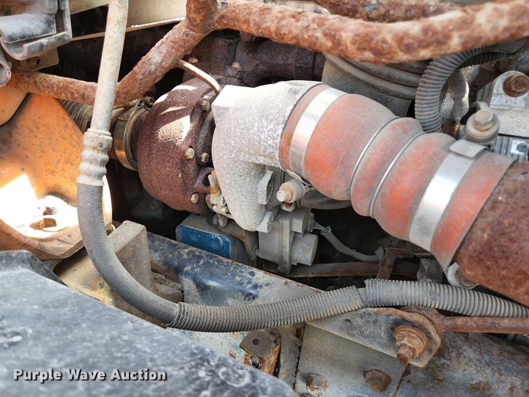 image for item KE9883 2005 International 7400  dump truck