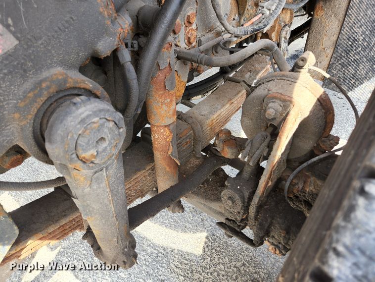 image for item KE9883 2005 International 7400  dump truck