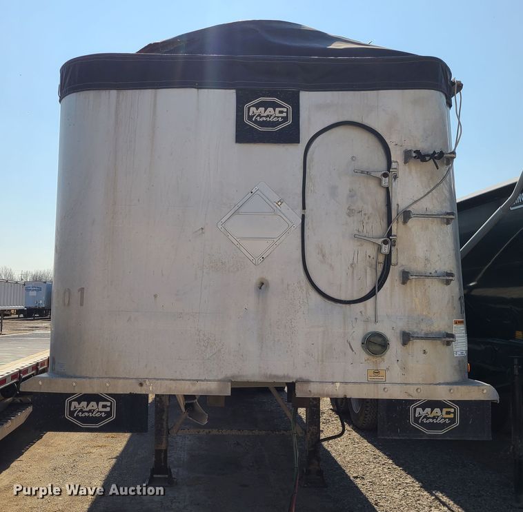 image for item KG9634 2013 MAC  end dump trailer