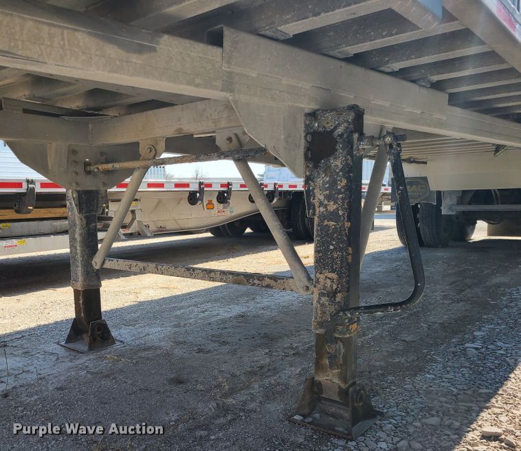 image for item KG9634 2013 MAC  end dump trailer