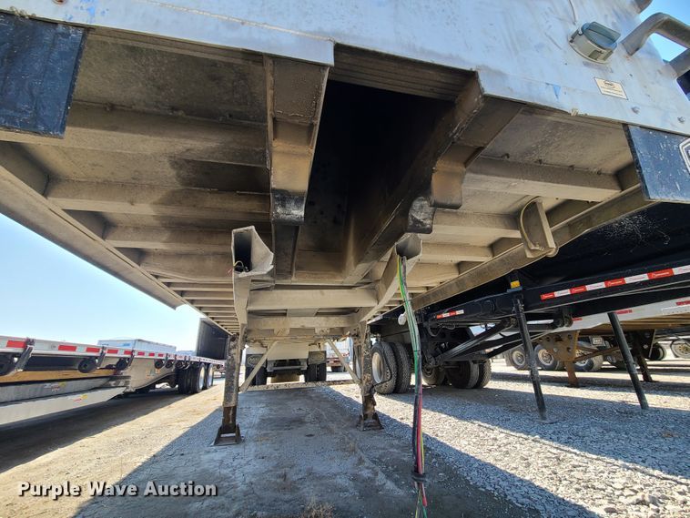 image for item KG9634 2013 MAC  end dump trailer