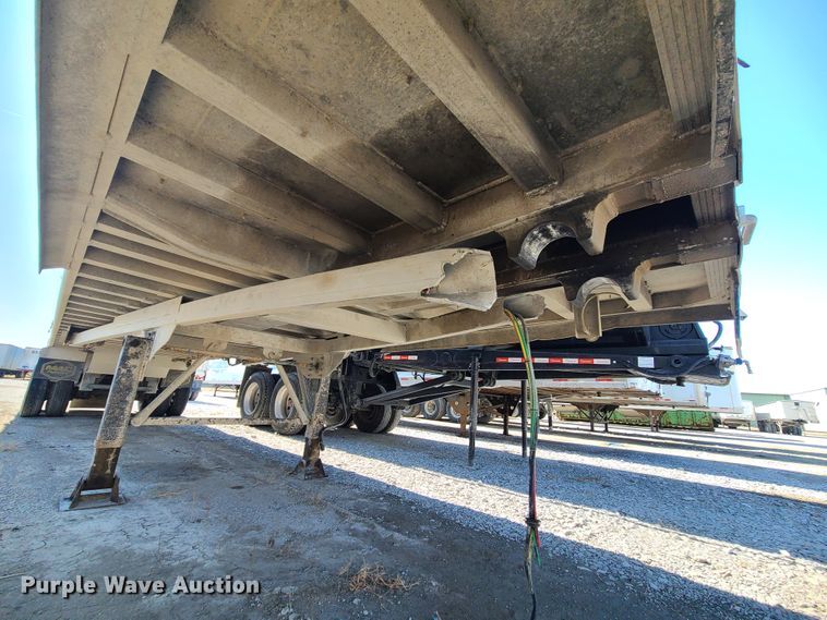 image for item KG9634 2013 MAC  end dump trailer