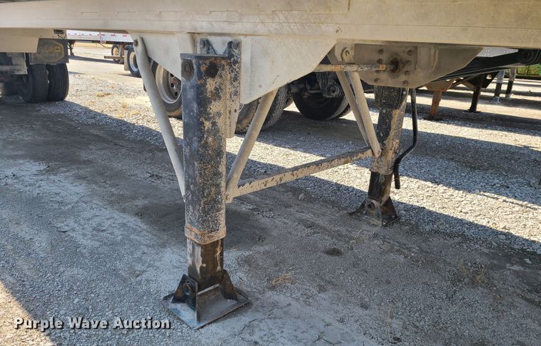 image for item KG9634 2013 MAC  end dump trailer
