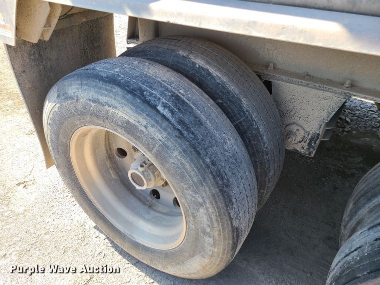 image for item KG9634 2013 MAC  end dump trailer