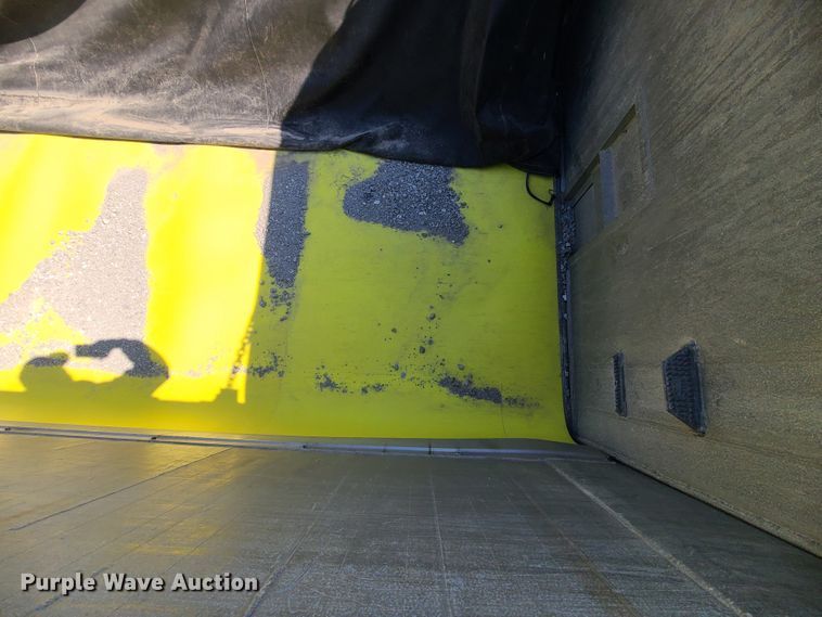 image for item KG9634 2013 MAC  end dump trailer