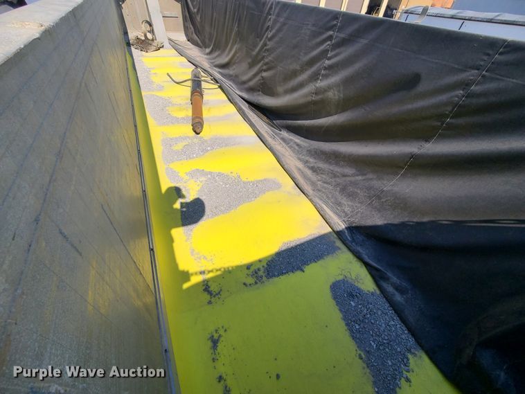 image for item KG9634 2013 MAC  end dump trailer