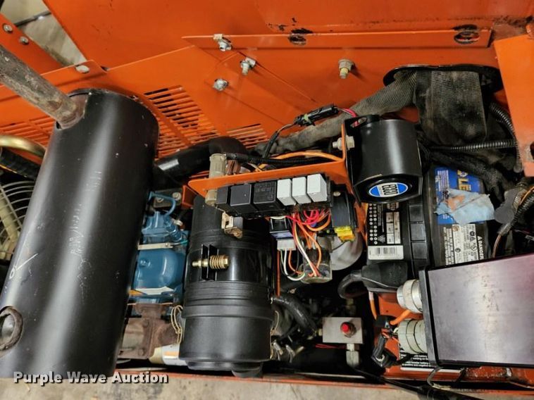 image for item KG9898 Ditch Witch JT520 directional boring unit