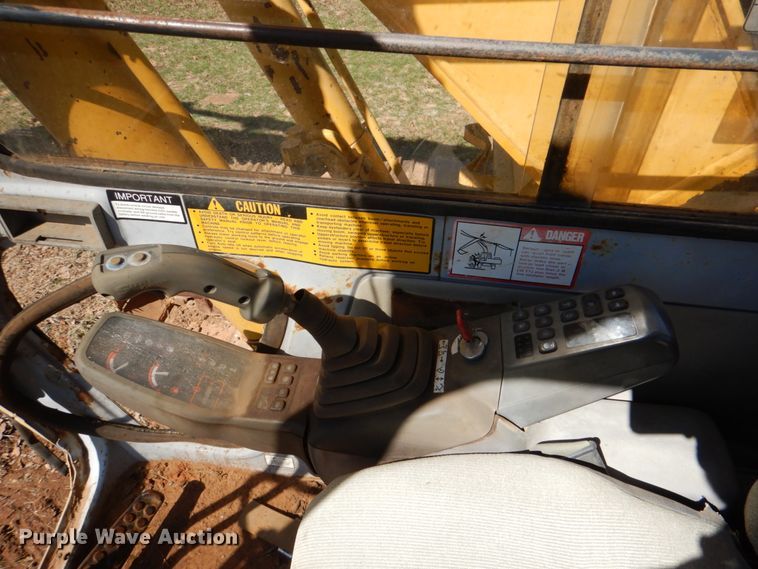 image for item KP9208 1996 John Deere 690E LC  excavator