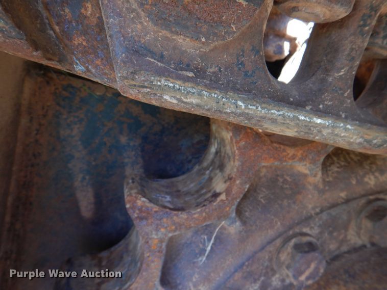 image for item KP9208 1996 John Deere 690E LC  excavator