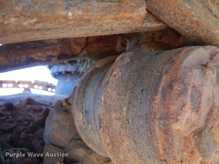 image for item KP9208 1996 John Deere 690E LC  excavator