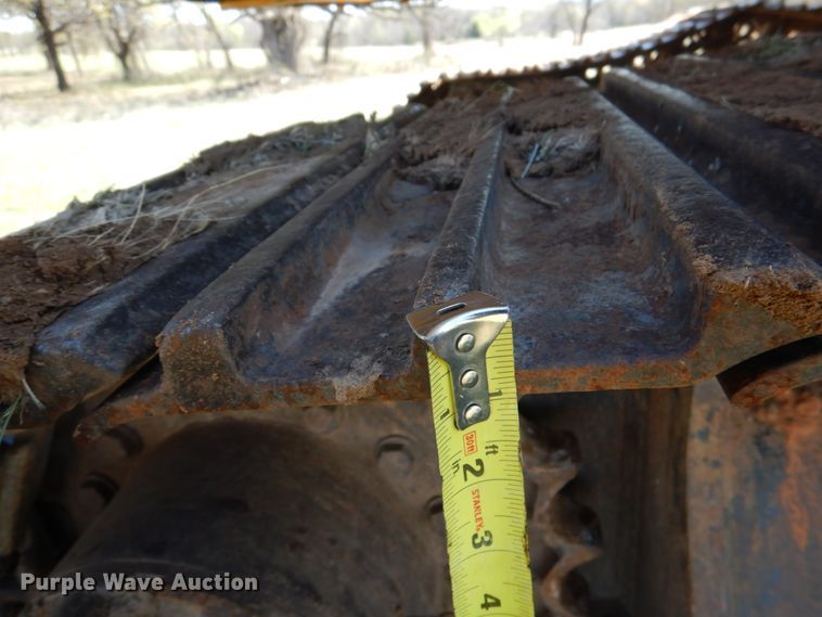 image for item KP9208 1996 John Deere 690E LC  excavator