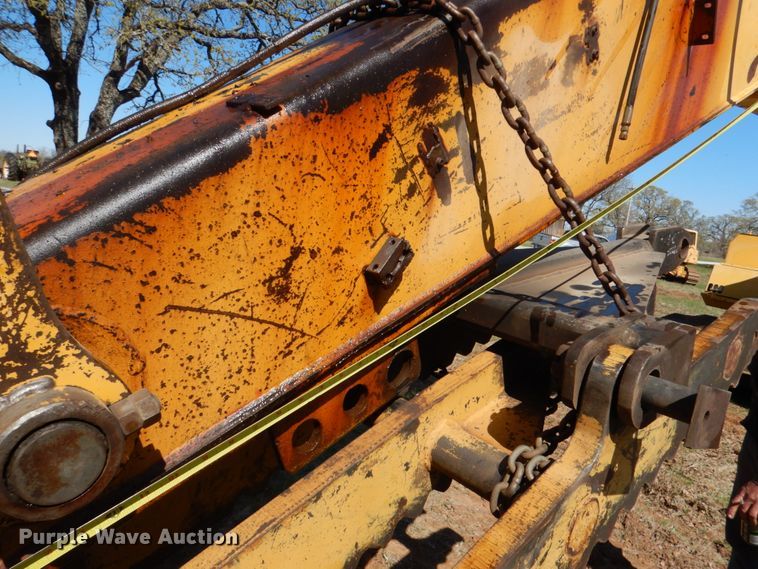 image for item KP9208 1996 John Deere 690E LC  excavator