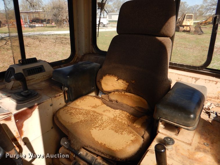 image for item KP9210 1996 Caterpillar D5C Series III  dozer