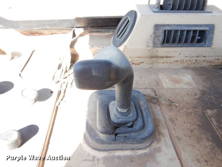 image for item KP9210 1996 Caterpillar D5C Series III  dozer