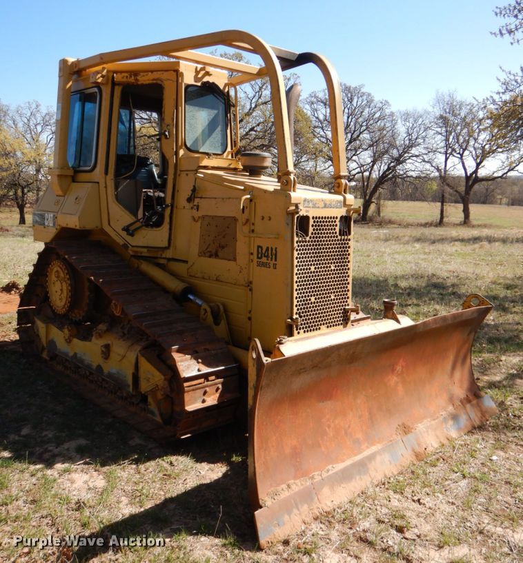 image for item KP9211 Caterpillar D4H Series II  dozer