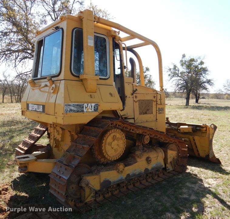 image for item KP9211 Caterpillar D4H Series II  dozer