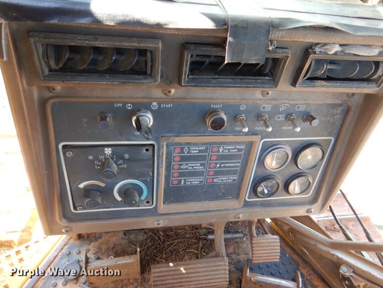 image for item KP9211 Caterpillar D4H Series II  dozer