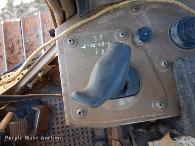 image for item KP9211 Caterpillar D4H Series II  dozer