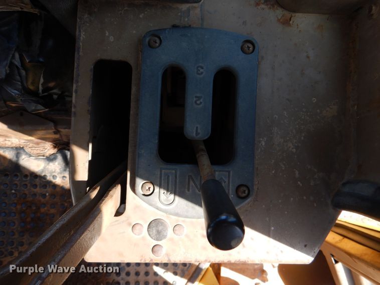 image for item KP9211 Caterpillar D4H Series II  dozer