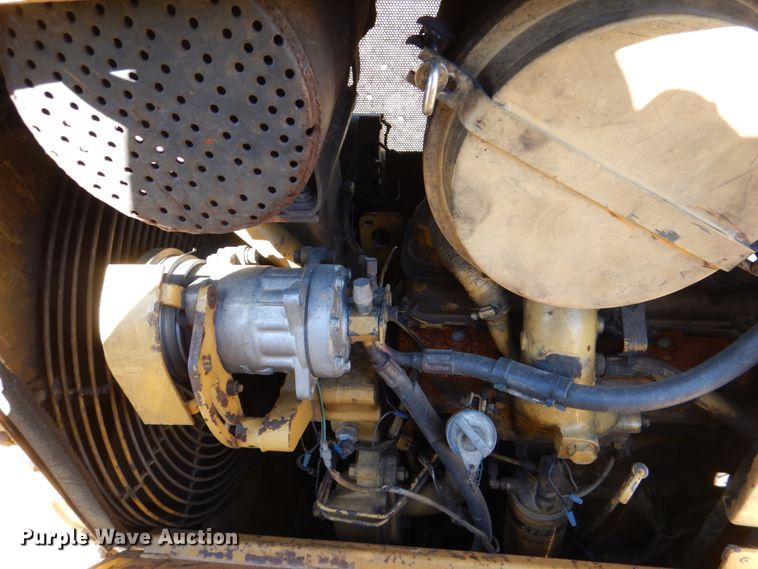 image for item KP9211 Caterpillar D4H Series II  dozer