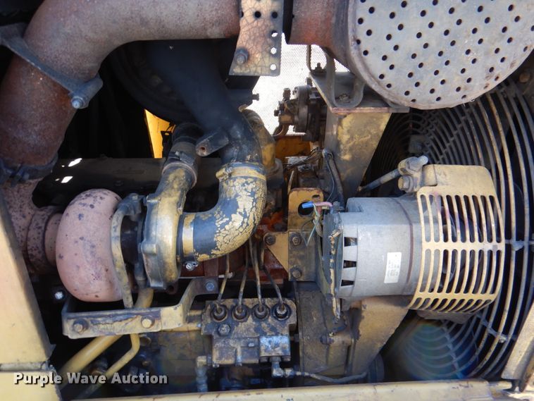 image for item KP9211 Caterpillar D4H Series II  dozer