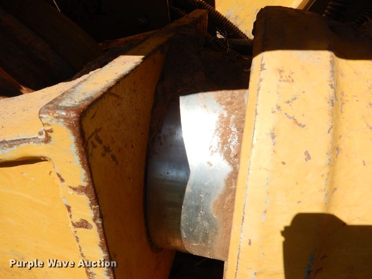 image for item KP9211 Caterpillar D4H Series II  dozer