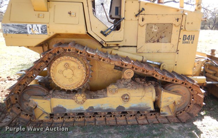 image for item KP9211 Caterpillar D4H Series II  dozer