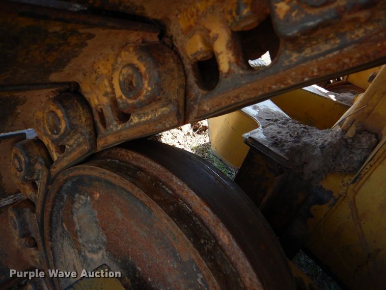 image for item KP9211 Caterpillar D4H Series II  dozer