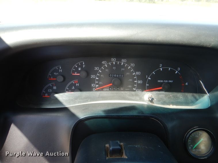 image for item KP9220 2006 Ford F750 Super Duty  fuel truck