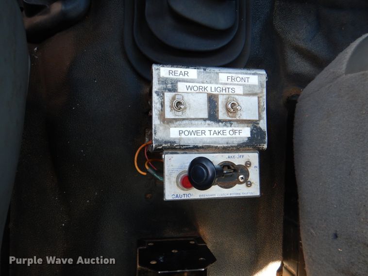 image for item KP9220 2006 Ford F750 Super Duty  fuel truck