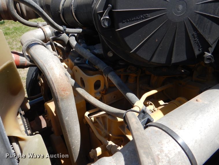 image for item KP9220 2006 Ford F750 Super Duty  fuel truck