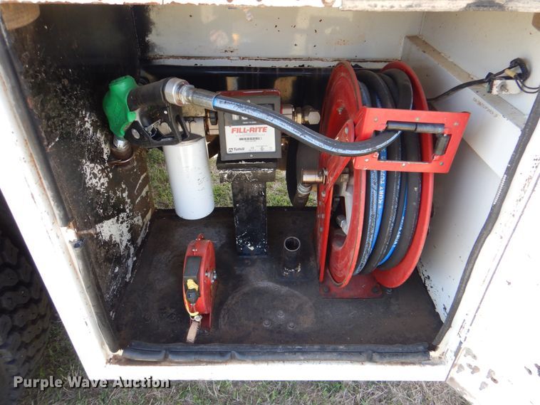 image for item KP9220 2006 Ford F750 Super Duty  fuel truck