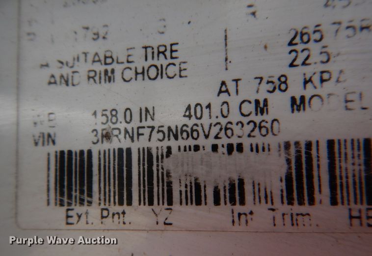 image for item KP9220 2006 Ford F750 Super Duty  fuel truck